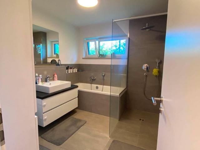 Neuwertige 3 Zimmer Eigentumswohnung in Straubing