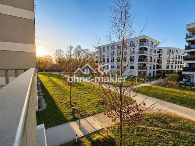 Neuwertige 3 Zimmer Wohnung mit Balkon, zwei Bädern & TG Stellplatz