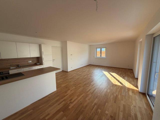 Neuwertige 3 Zimmer Wohnung mit Garten im Zentrum von Eferding