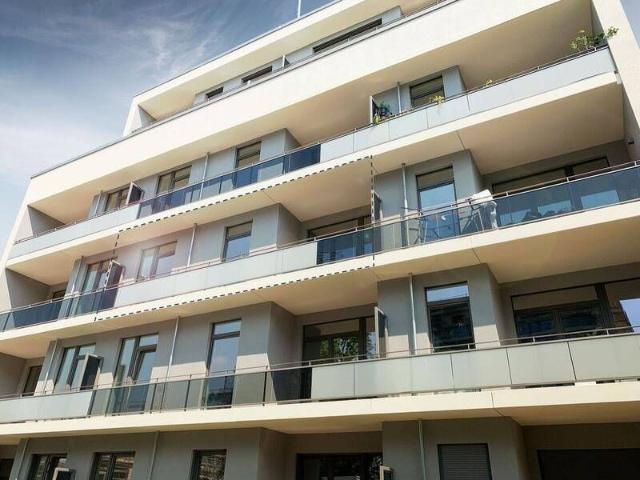 Neuwertige 3 Zimmerwohnung Am Schlosspark mit Abendsonne!