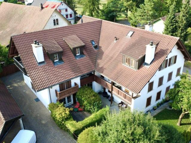 Neuwertige 4.5 Zimmer Wohnung komplett kernsaniert!