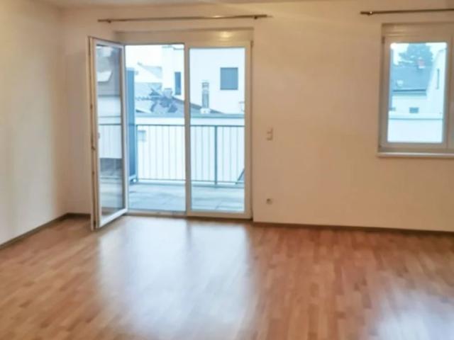 Neuwertige 84m², 3 Zimmer Wohnung mit Balkon