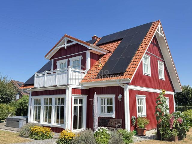 Neuwertiges 5 Zi Haus in Gampern mit 2 Balkonen, Terrasse & Doppelgarage – Traumhaus!