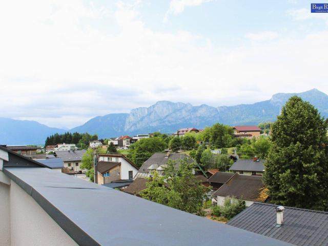 Neuwertiges 5 Zi Reihenhaus in Mondsee mit Garten, 2 Terrassen, 2 Garagen, Balkon!