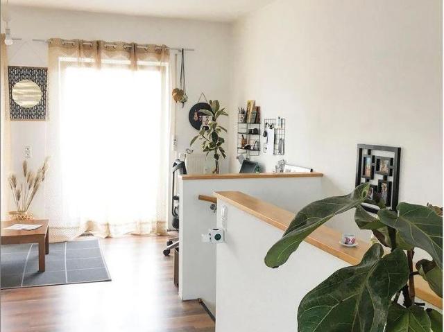Neuwertiges 6 Zimmer Reihenhaus mit Einbauküche in Frankfurt