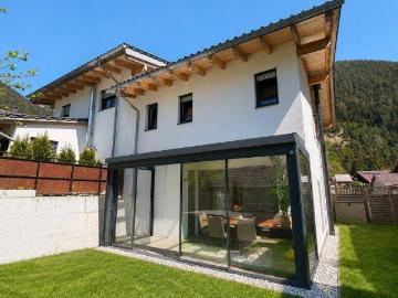 Neuwertiges 3 Zimmer Domizil mit großzügigem Garten