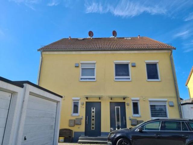 Neuwertiges, gepflegtes Haus mit Energieeffizienzklasse A+, großzügig gestaltetin 97493 Bergrheinfeld ID 10702