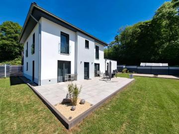 Neuwertiges Modernes KFW 55 Einfamilienhaus Provisionsfrei