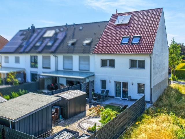 Neuwertiges Raumwunder, Bj. 2015Energie B mit Garten, KfW 70 Effizienzhaus