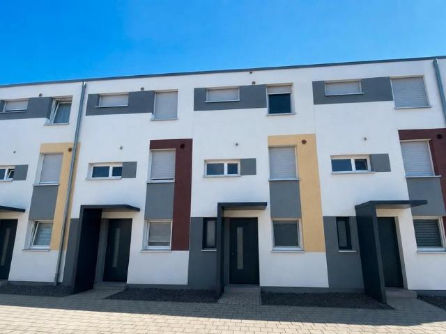 Neuwertiges Reihenmittelhaus aus 2019 in Abstatt