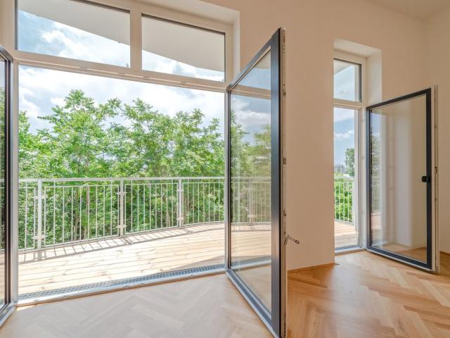 Neu 3 Zimmer Altbau Erstbezug mit Balkon Nahe u6 Dresdner Straße