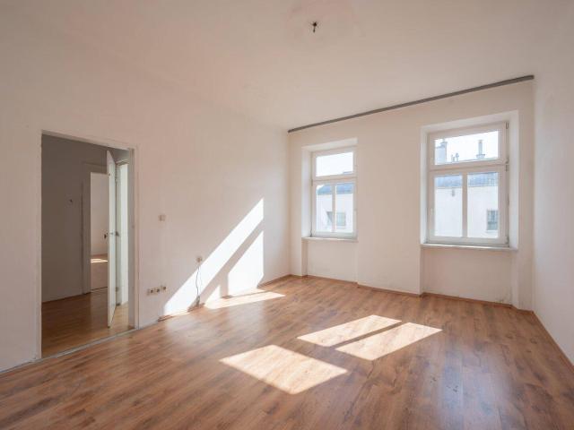 NEU+ 3 Zimmer Altbauwohnung sanierungsbedürftige Umbau Potenzial