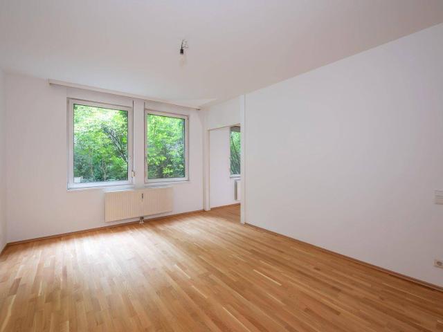 NEU+ 2 Zimmer Neubauwohnung mit Stellplatz völlige Hofruhelage!