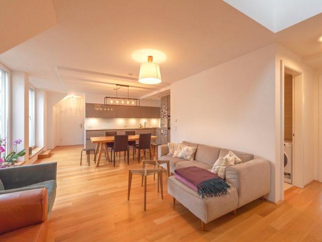 NEU+ 4 Zimmer DG Maisonette, 44m² Terrassen, tolle Ausstattung!