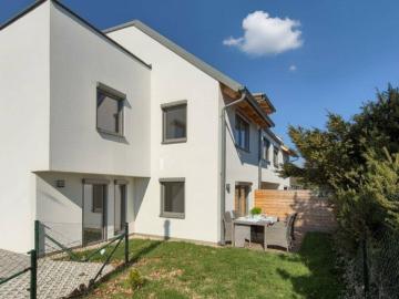 NEU! 5 Zimmer | Südgarten | Küche + Stellplatz inkludiert I MB IMMOBILIEN