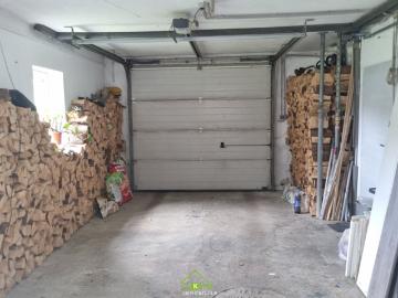 NEU AM MARKT: Wohnhaus am Waldrand