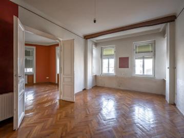 NEU+ Altbaujuwel: 3 Zimmer mit Charme & Entwicklungspotenzial