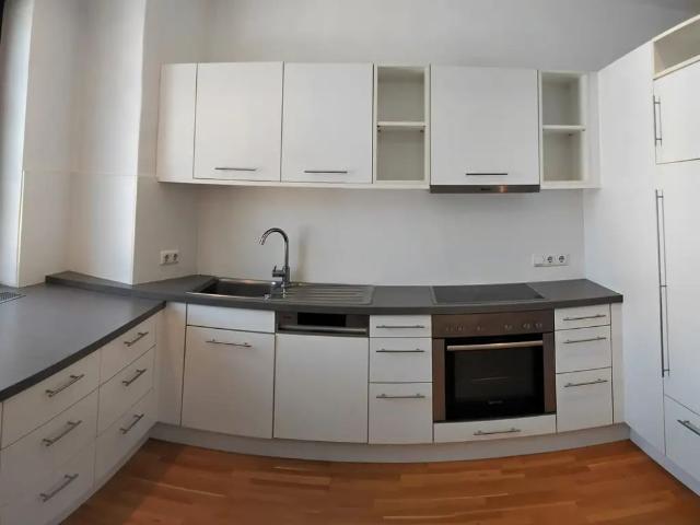 NEU Attraktive 3 Zimmer Wohnung mit ca. 99 m² im 2. Stock in Wels