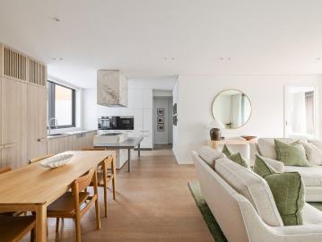 NEU: boutique village living / three bedrooms plus study