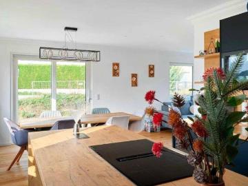 House for sale in 2011 - Büroraum, Parkplatz