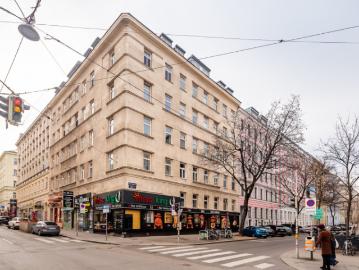 Etagenwohnung kaufen in Reinprechtsdorfer Straße - Aufzug