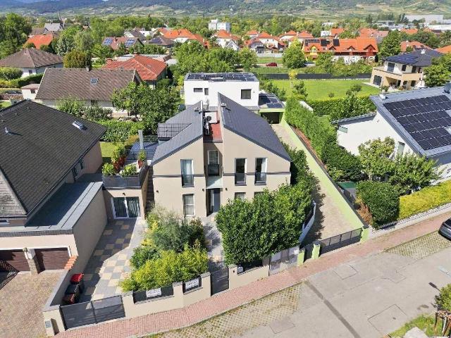 NEU + GENIALES Ein oder Zweifamilienhaus in Traiskirchen