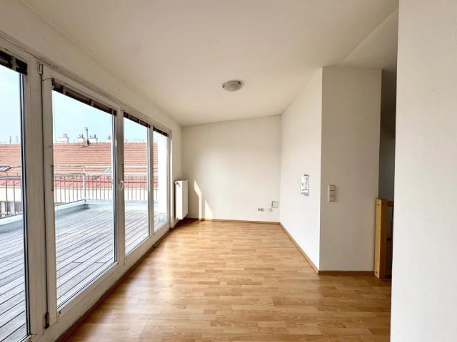 NEU! Großzügüge 3,5 Zimmer Dachgeschosswohnung mit 2 Terrasse! Maissonette! 1060 Wien!