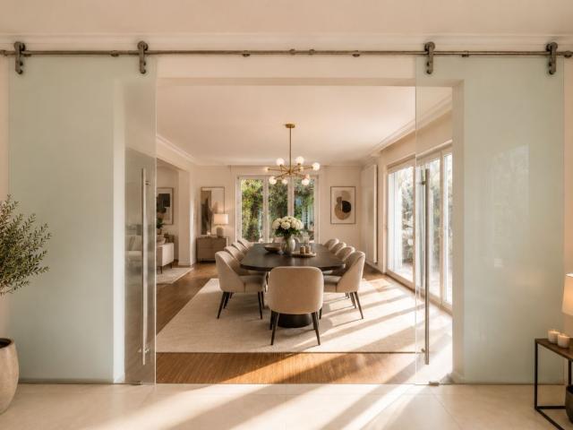 NEU! GROSSZÜGIGES ALTBAU WOHNEN – MODERN, ZENTRAL, CHARMANT !