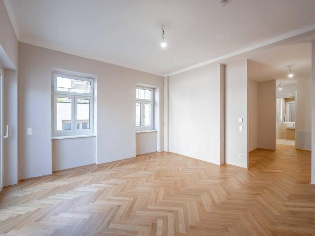 NEU+ Großartig geschnittene 1 Zimmer Altbau Wohnung in toller Lage Erstbezug !