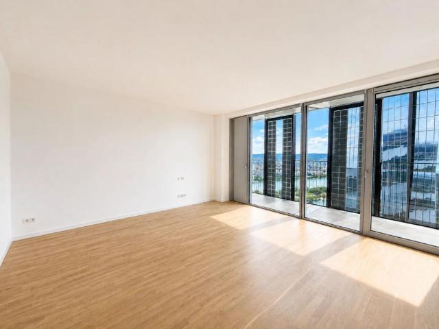 Neu: DC2 Tower direkt an der Donauinsel Erstbezug 32. Etage