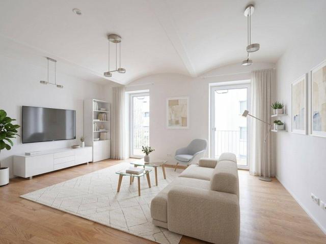 NEU+ Einzigartige 2 Zimmer Altbauwohnung mit Loggia Erstbezug TOPLAGE!