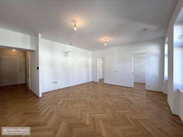 ! NEU ! Erstbezug Altbauwohnungen nähe Heinestraße