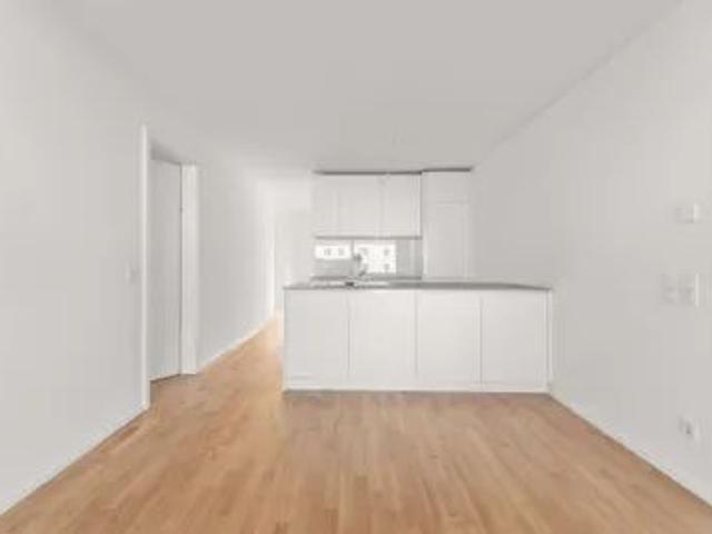 NEU+ Erstbezug: Exklusive 3 Zimmer Wohnung mit großer Terrasse in Ruhelage