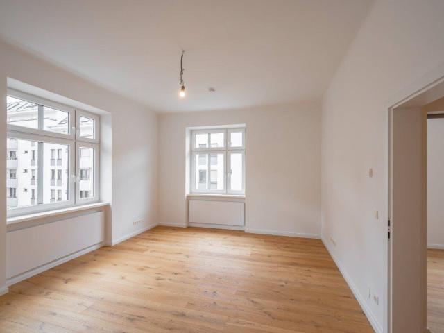 NEU* ERSTBEZUG: 3 Zimmerwohnung stilvoll saniert