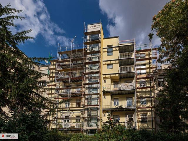 NEU! + ERSTBEZUG + 6 WOHNUNGEN + 1050 WIEN + BALKON + KLIMAANLAGE + LUFTWÄRMEPUMPE + BARRIEREFREI + 8 PERSONEN AUFZUG