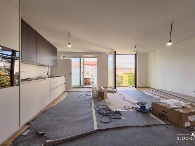 NEU! + ERSTBEZUG + 6 WOHNUNGEN + 1050 WIEN + BALKON + KLIMAANLAGE + LUFTWÄRMEPUMPE + BARRIEREFREI + 8 PERSONEN AUFZUG