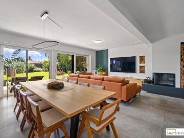 NEU! Exklusives Einfamilienhaus mit Gartenidylle – Ruhige Lage nahe Wien
