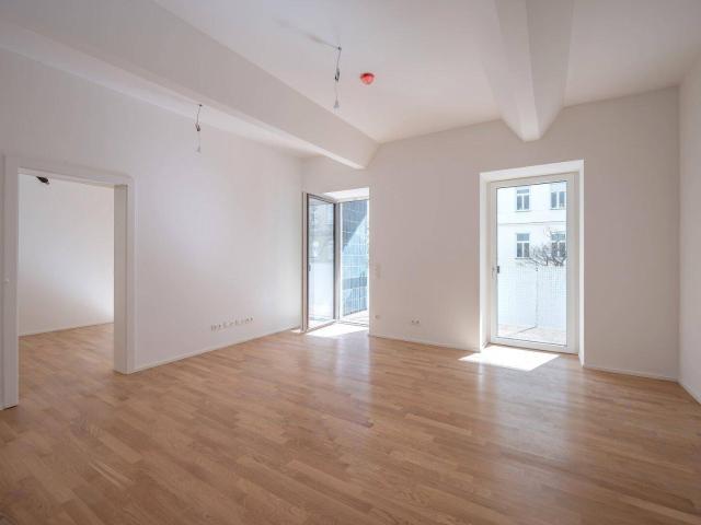 NEU+ fantastische 2 Zimmer Altbauwohnung Erstbezug BESTLAGE!