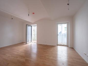 NEU+ Einzigartige 2 Zimmer Altbauwohnung mit Loggia Erstbezug TOPLAGE!