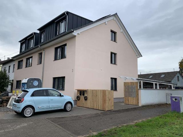 NEU! KfW 70EE kernsanierte 3 Zimmer Wohnung im 1.OG, alles neu, inkl. Wallbox und Mieterstrom