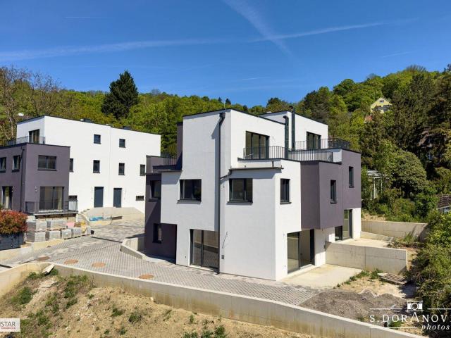 NEU! + KLOSTERNEUBURG + SCHLÜSSELFERTIG + EIGENGRUND + ZIEGELMASSIV + 5 ZIMMER + GARTEN + KLIMAANLAGE + PKW STELLPLATZ