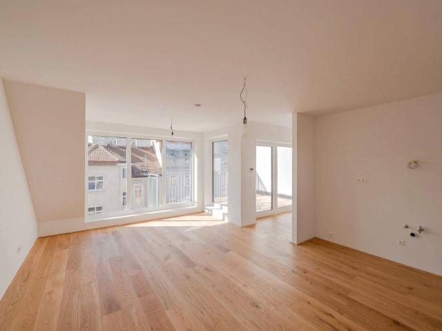 NEU+ Hochwertiger 3 Zimmer DG ERSTBEZUG auf einer Ebene mit Terrasse!