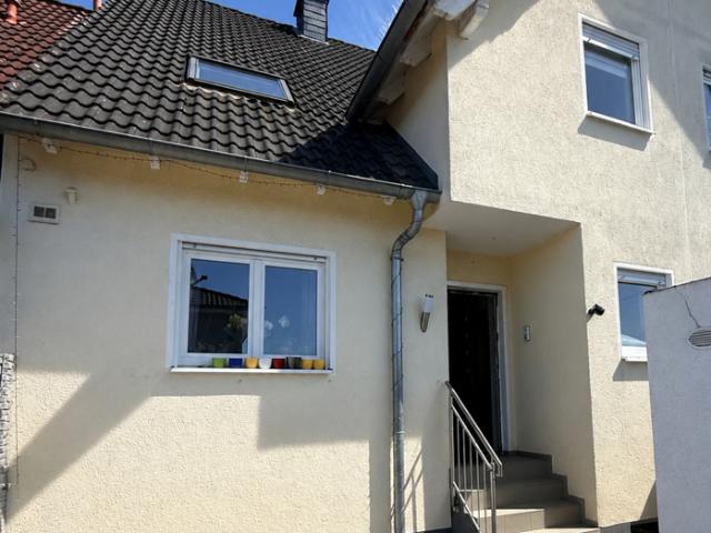 Neu im Angebot! Tolles Einfamilienhaus, 2 Balkone, Terrasse, Garage im schönen Hofstetten!