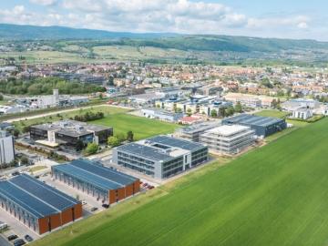 Neu in Gland – Gewerbe / Industriefläche – 300m2