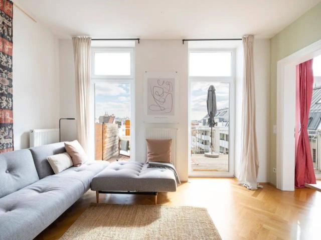 NEU+ Möblierte 3 Zimmer Altbauwohnung mit 12 m² Terrasse und Lift in Ottakring