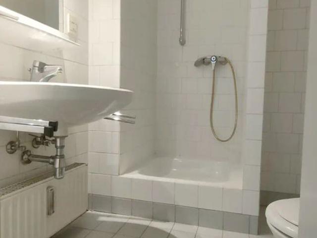 NEU Moderne Dachgeschoß Garconniere in ruhiger Lage Nähe U4 Unter St. Veit!