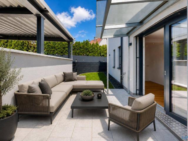 NEU+ Moderne Doppelhaushälfte mit Eigengarten, Terrasse in attraktiver Lage von Stockerau! Hochwertige Ausstattung!