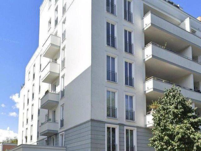 NEU modernisierte 2 Zimmer Wohnung mit Einbauküche