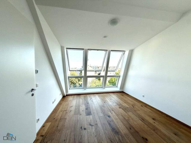 NEU+ SONNIGE 2 ZIMMER DACHGESCHOSSWOHNUNGEN NÄHE U6 JÄGERSTRASSE!