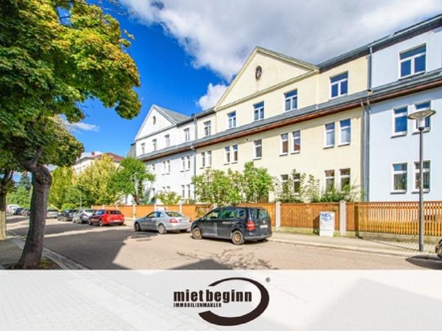 NEU SANIERT – WANNENBAD MIT FENSTER & HANDTUCHHEIZKÖRPER – TÜREN – BODENBELAG – FLIESENBODEN KÜCHE